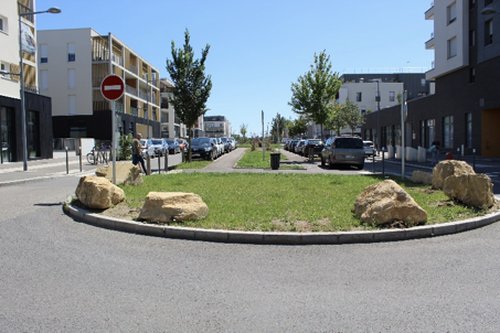 La rue de Haute Rive, artère centrale du quartier